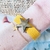 bracelet ZOE  en cuir jaune moutarde