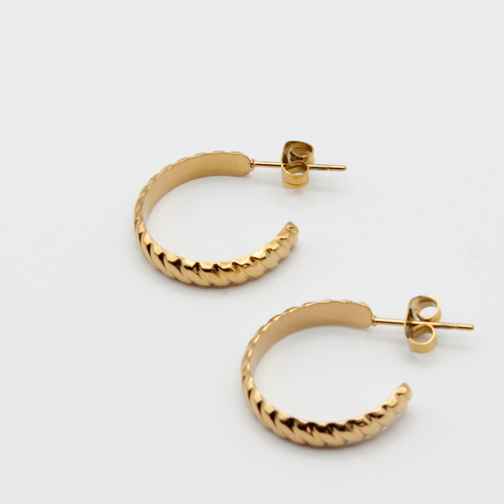 boucles doreilles acier inoxydable doré Bora