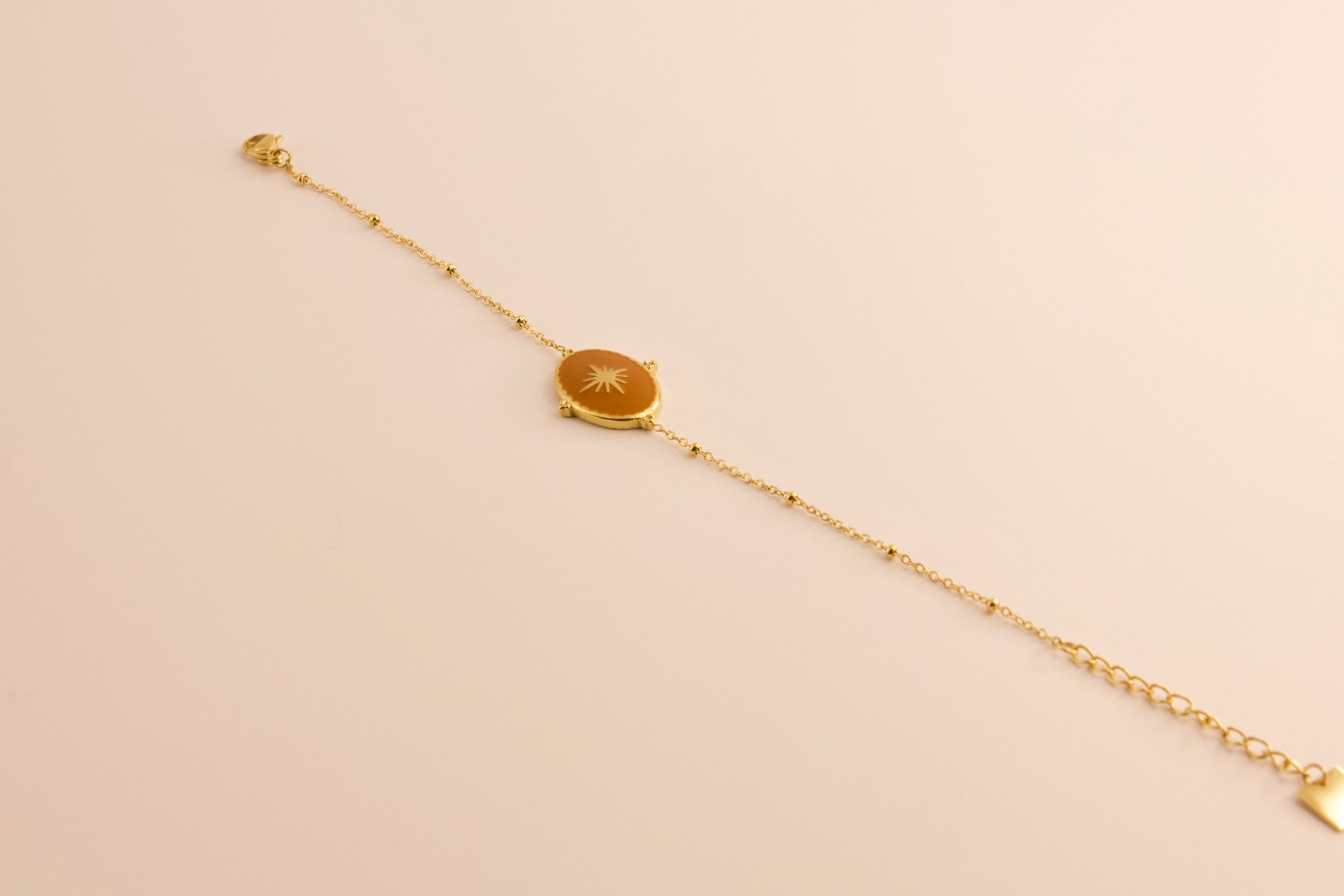 Bracelet en acier doré et émail