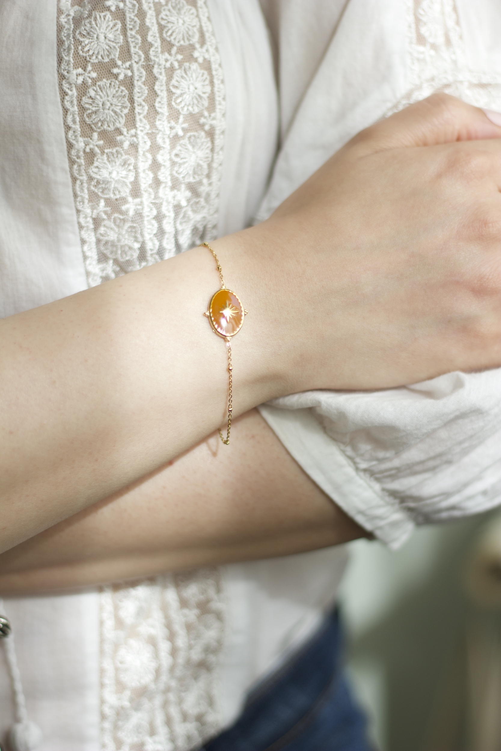 Bracelet en acier doré et émail