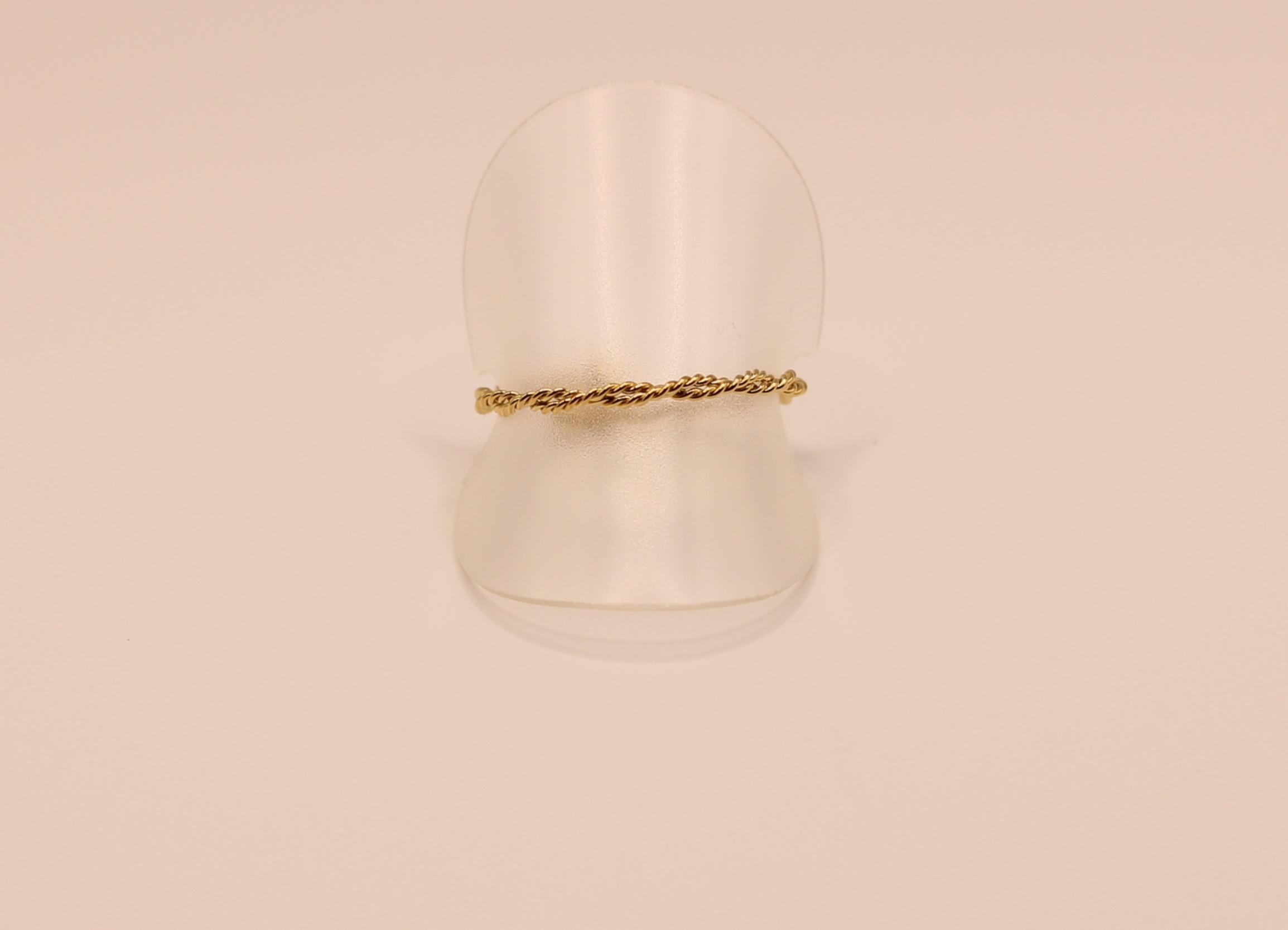 bague fine dorée