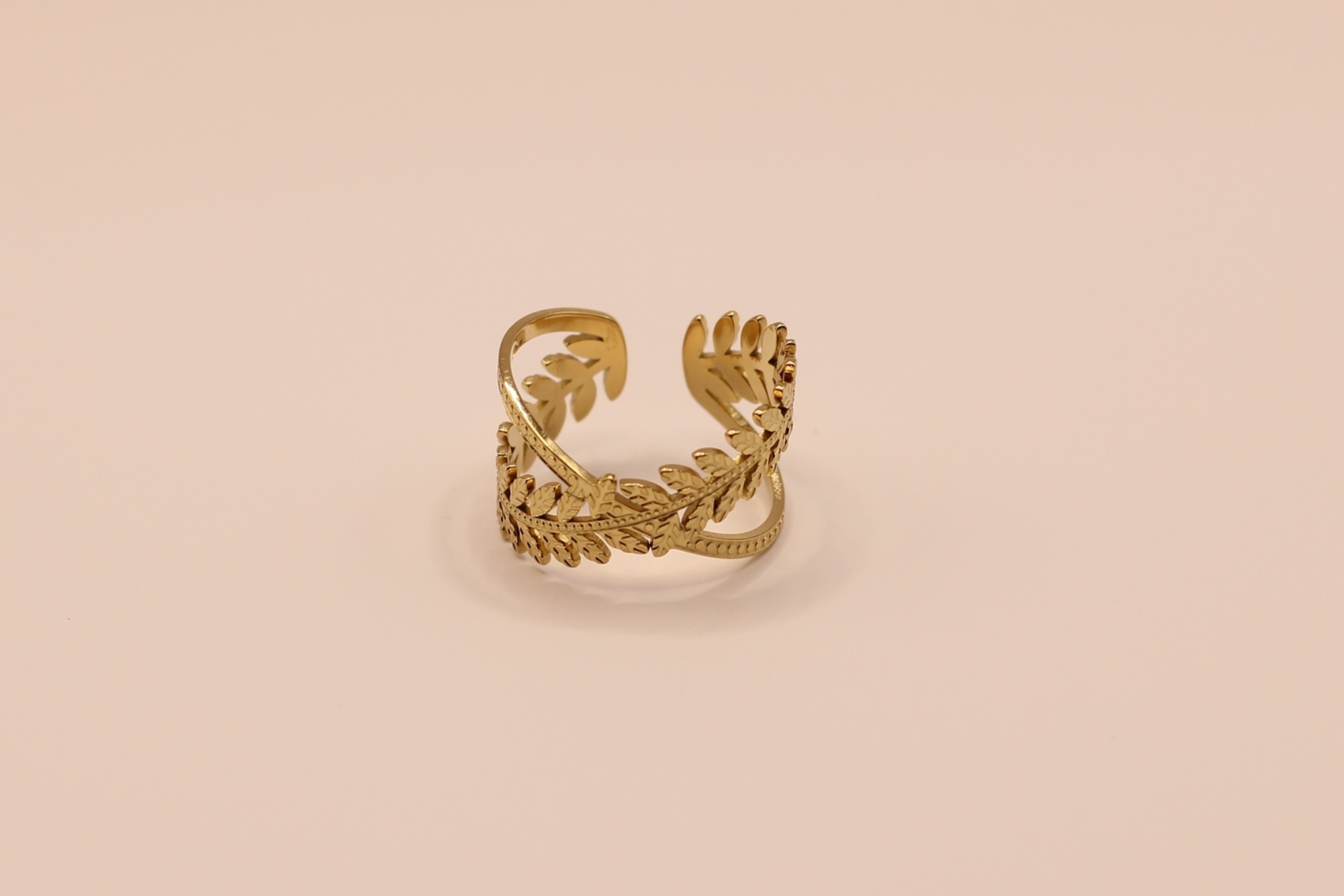 bague croisée feuille de laurier dorée