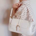 Sac baguette blanc style clean girl