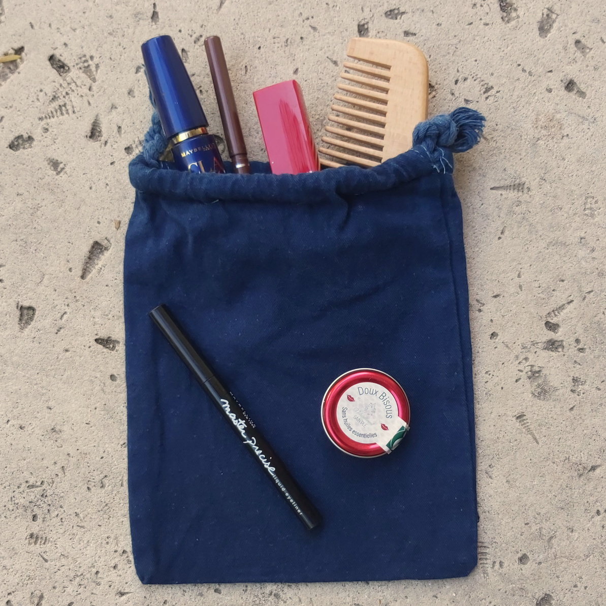 Pochette à maquillage.jpg