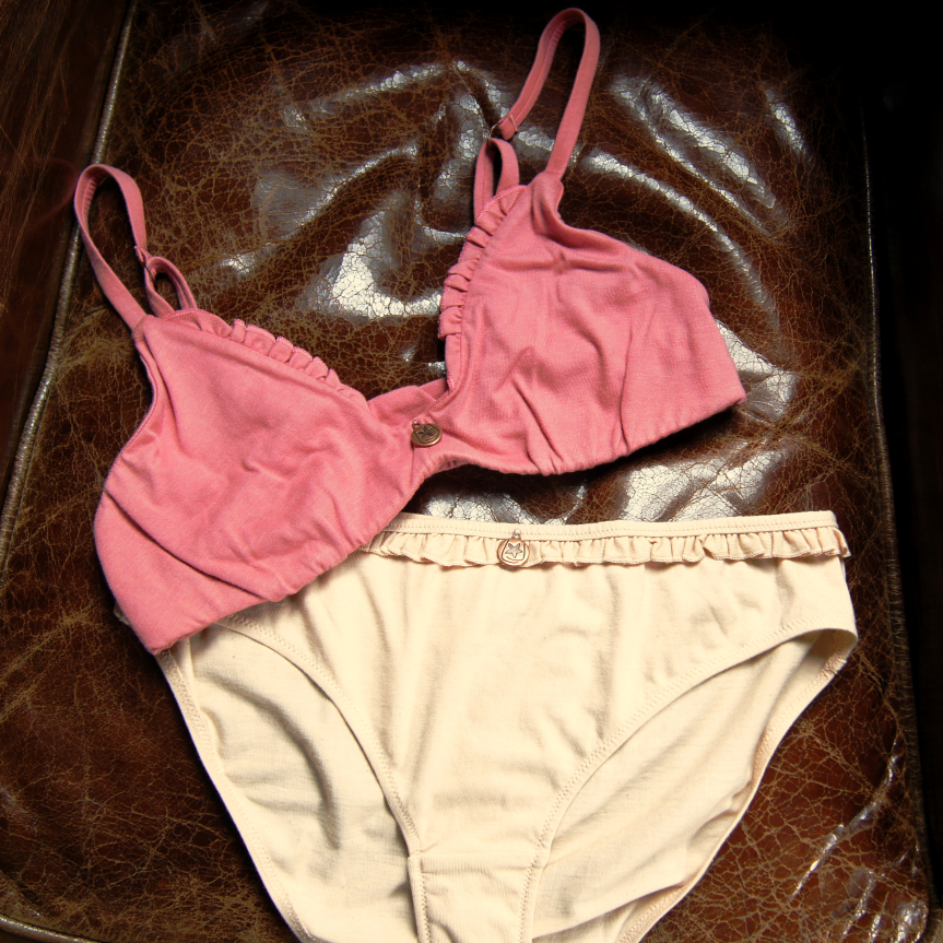 Les sous-vêtements coton par couleur