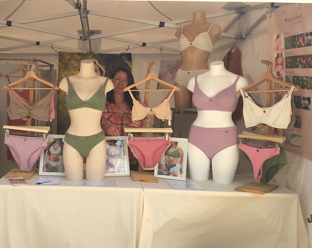 stand natura feel lingerie jpg