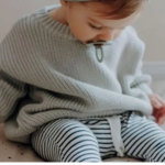pull gris laine tricoté bébé hiver