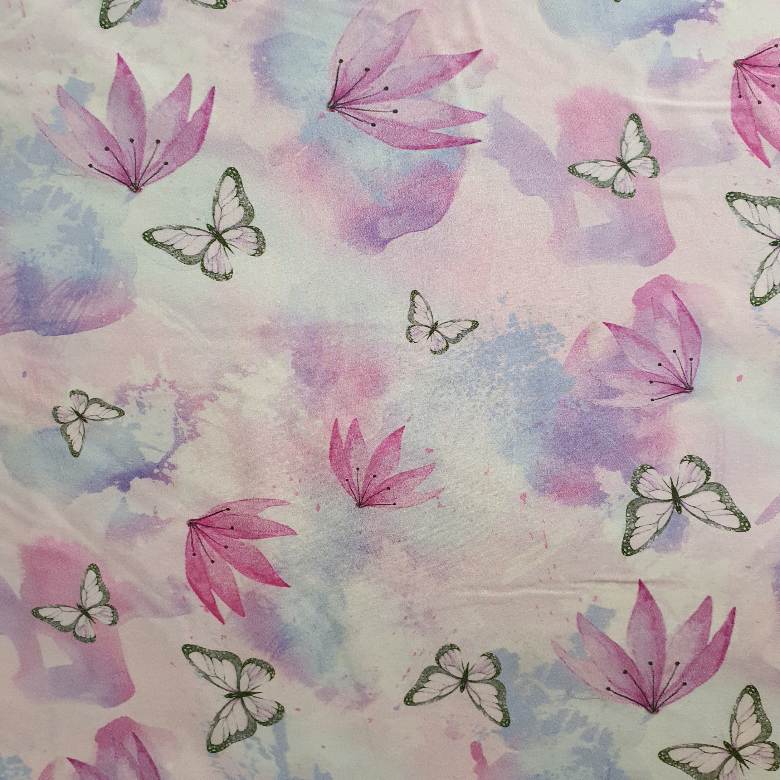 Tissu coton voile papillon et fleur rose et mauve