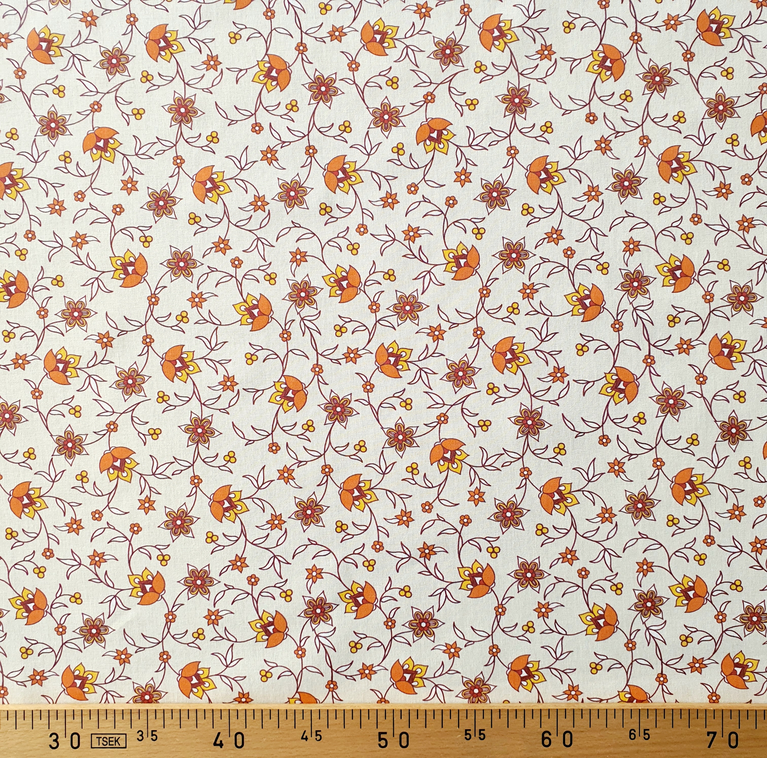 Tissu coton beige fleur orange rétro (2)