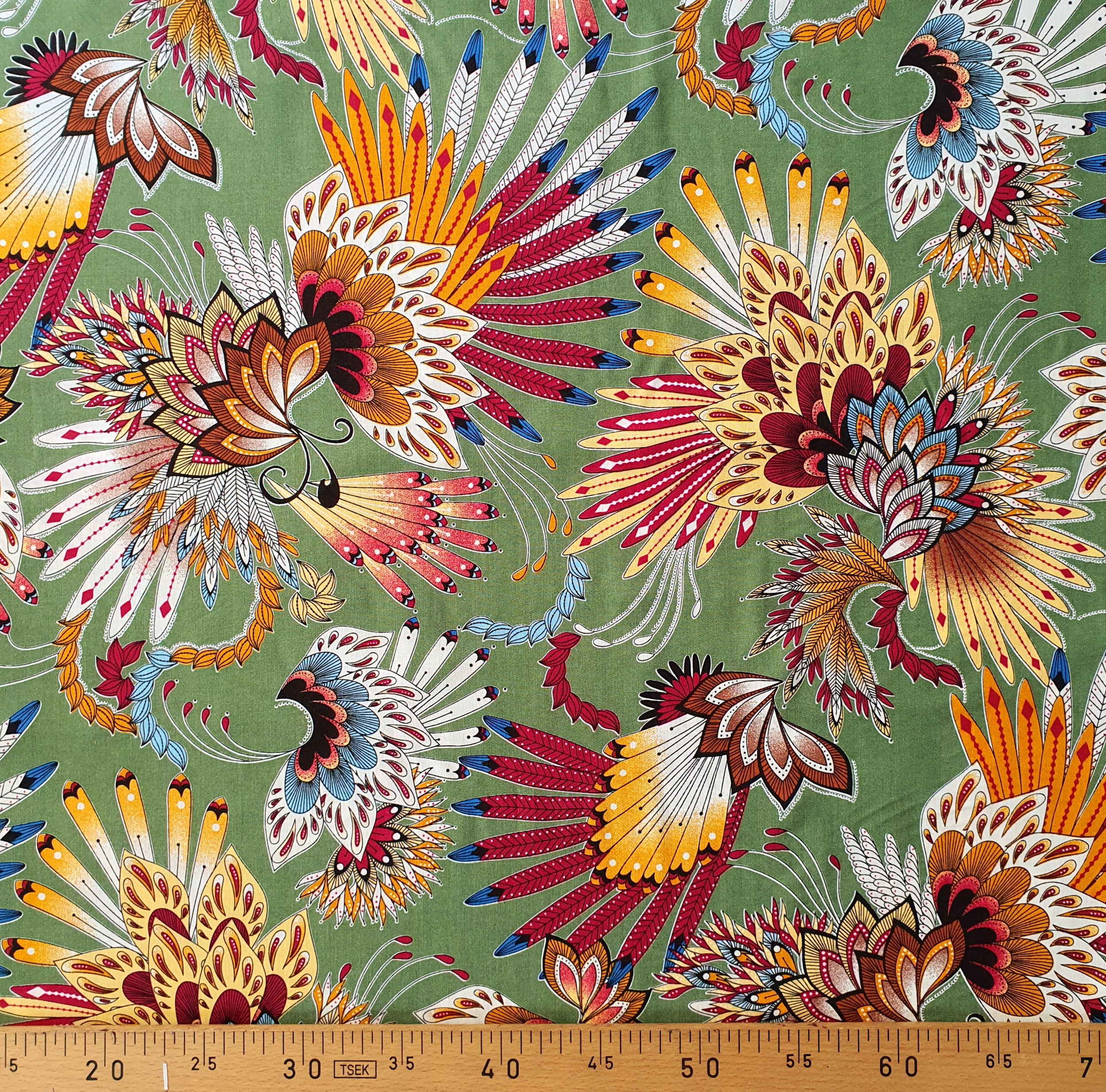 Tissu viscose coiffe indienne plume et fleur beige (4)
