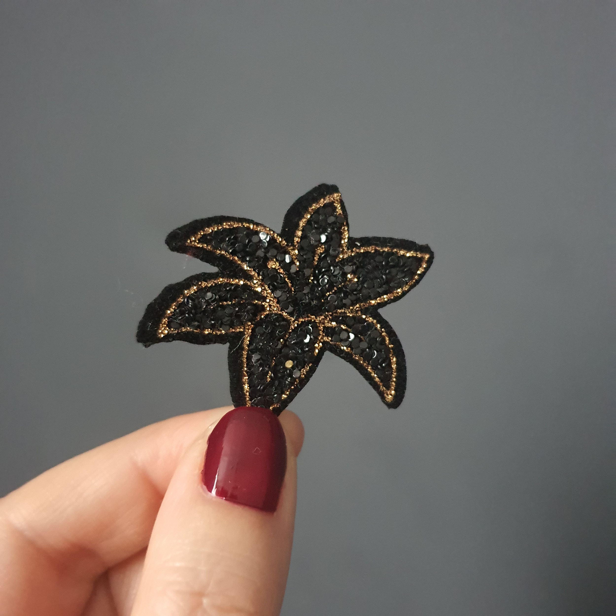 patch autocollant fleur de lys paillette noir