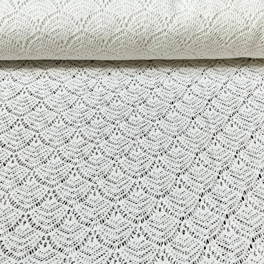 Tissu au mètre coton dentelle façon crochet