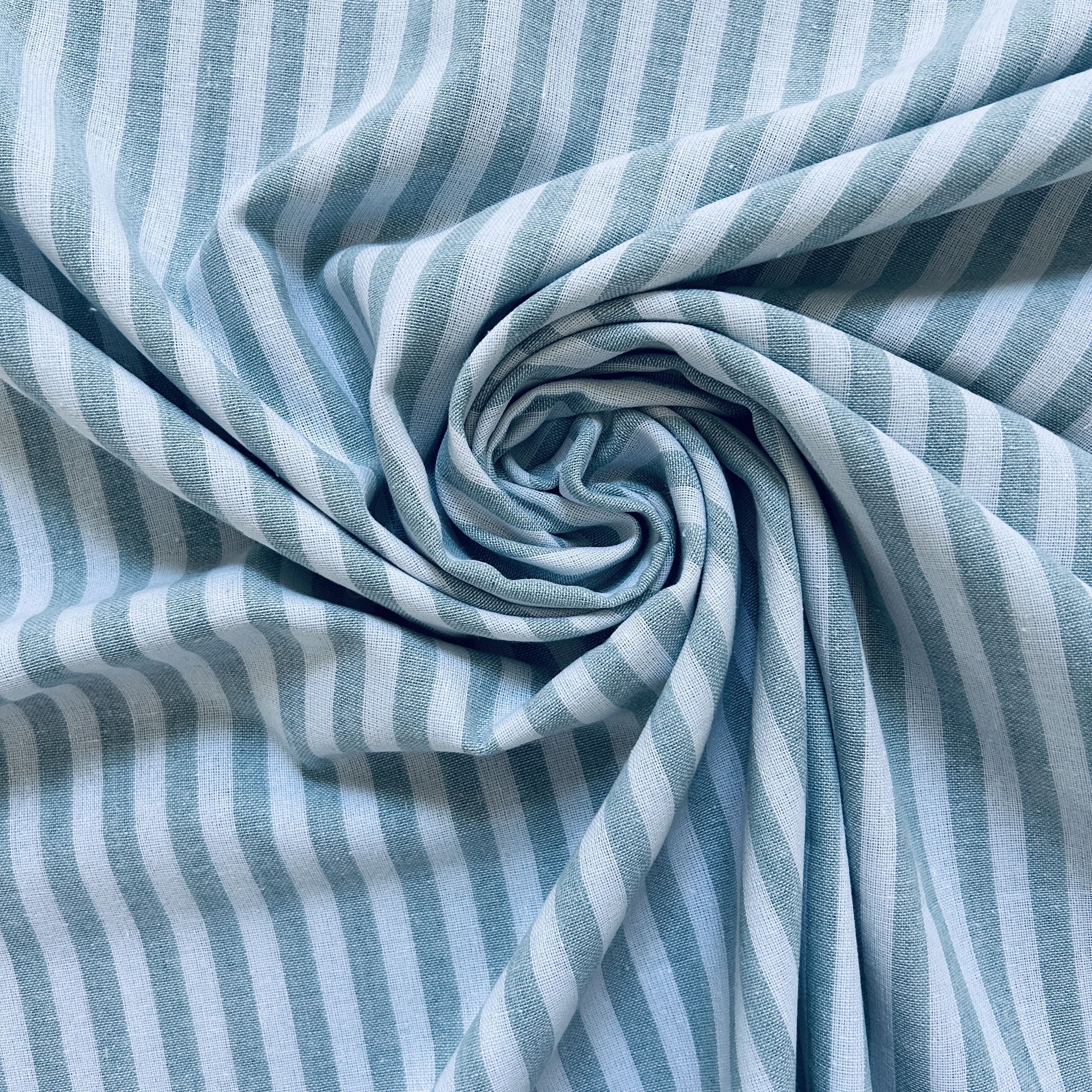 Tissu coton esprit lin à rayure menthe et blanc (2)