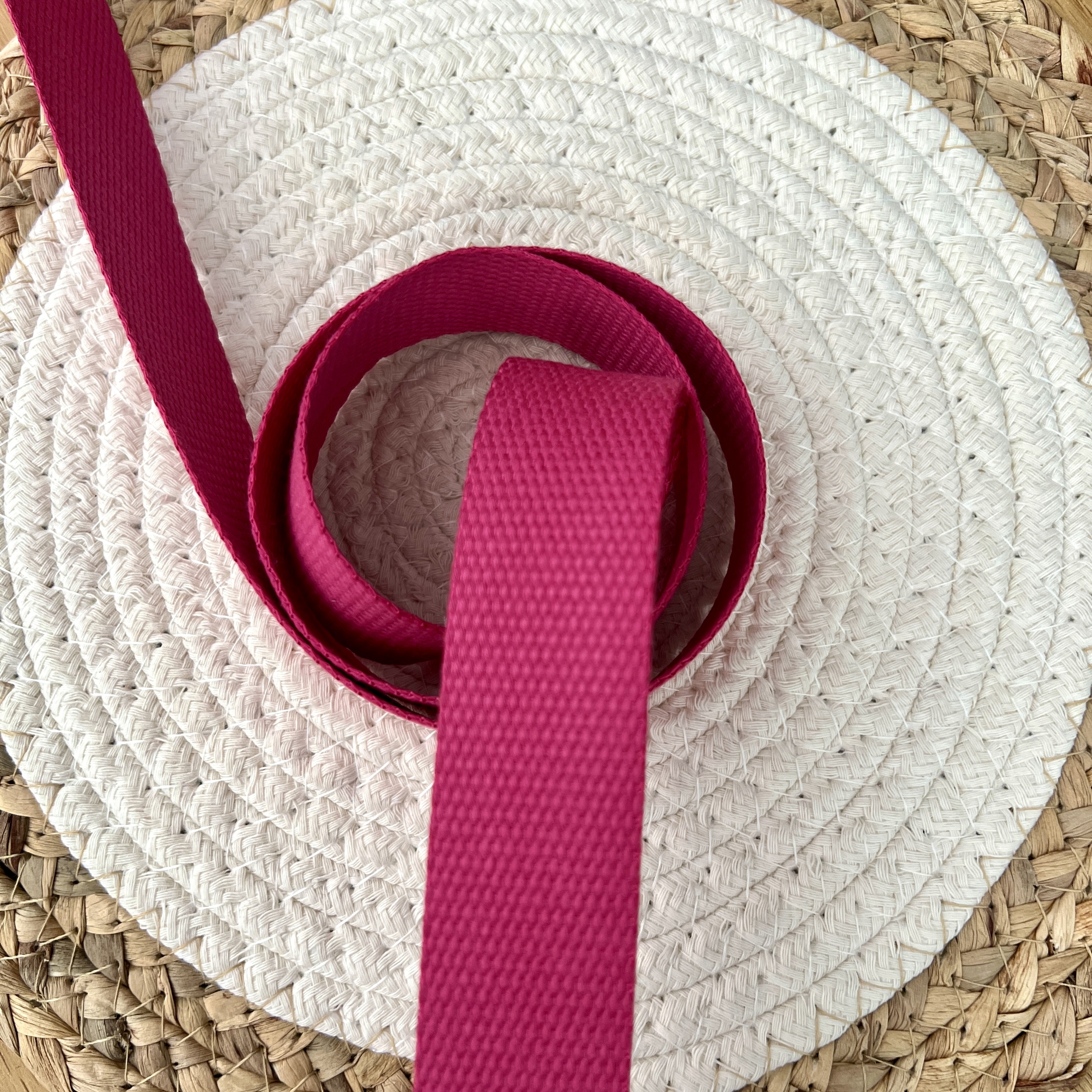 sangle polyester effet coton rose fuchsia