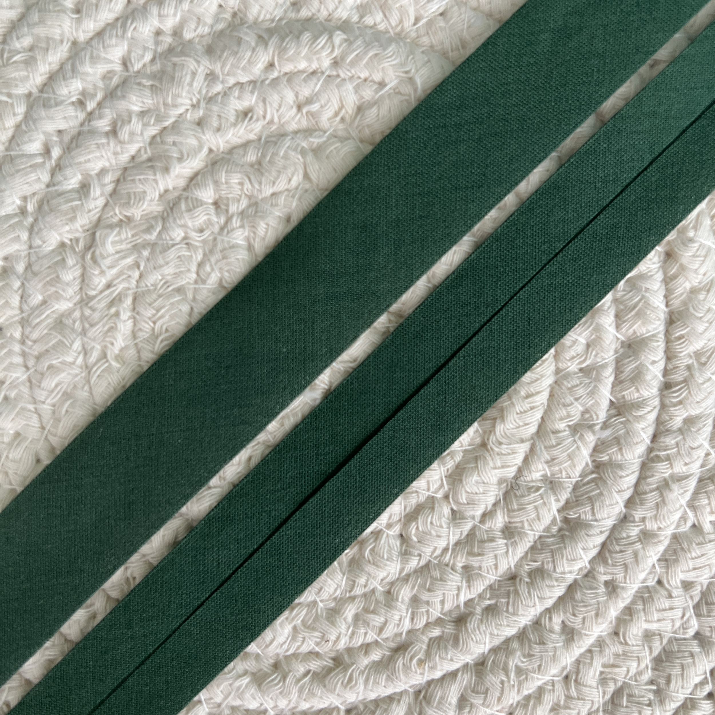 Biais polycoton vert sapin 2 cm