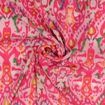 Coupon mousseline polyester imprimé ethnique INCA - rose fushcia. (1)