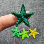 Patch thermocollant lot de quatre petites étoiles dégradé de vert à jaune