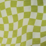 Tissu jersey damier asymétrique vert pomme et blanc (1)