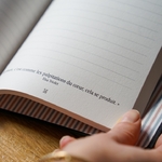 carnet le papier fait de la résistance