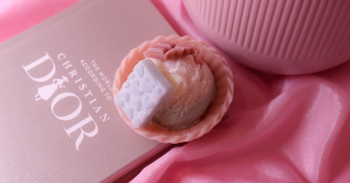 Parfum femme Dior : élégance et signatures olfactives