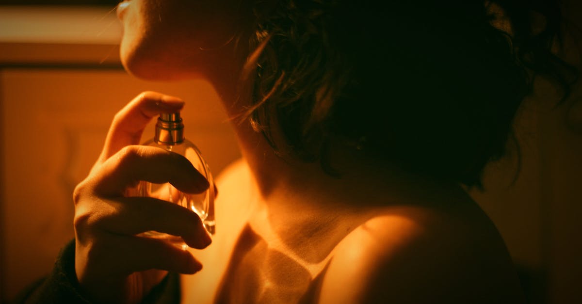 Meilleur parfum femme : le guide des senteurs d’exception