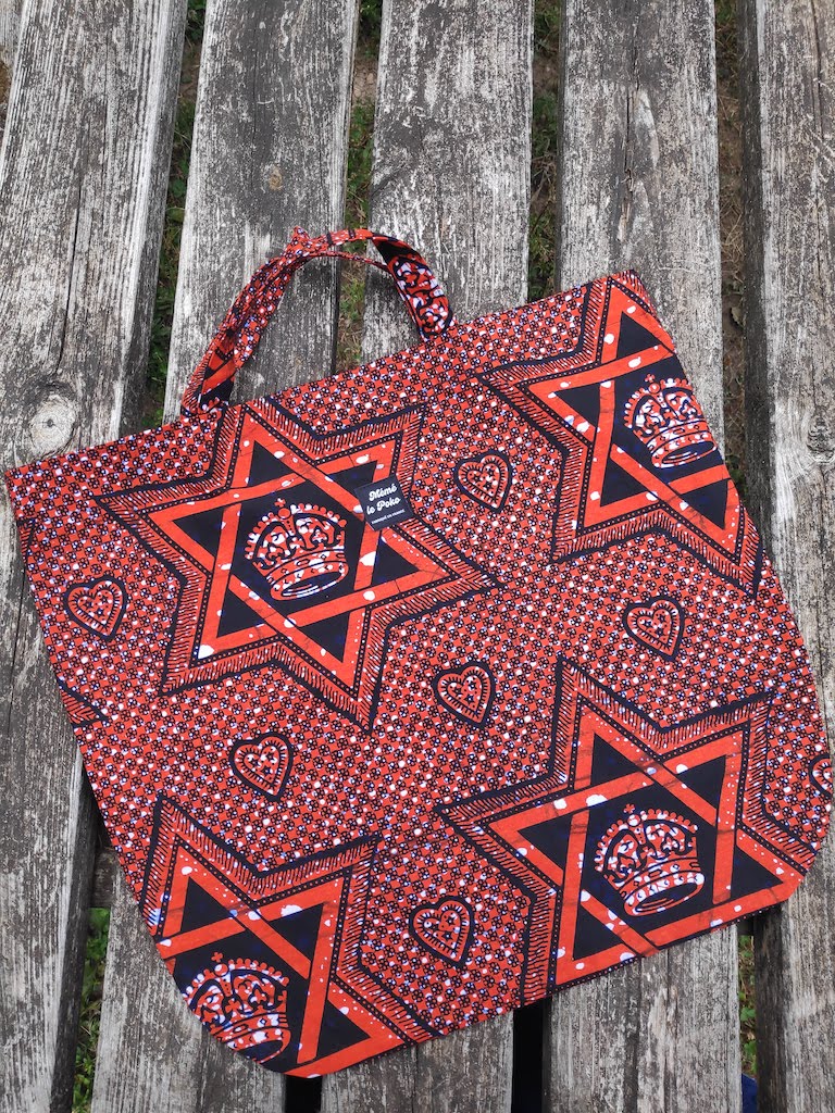 sac julia:motif-couronnes-rouge-bleu-marine