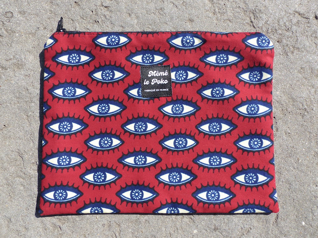 pochette plate 18x22 yeux bordeaux et bleu