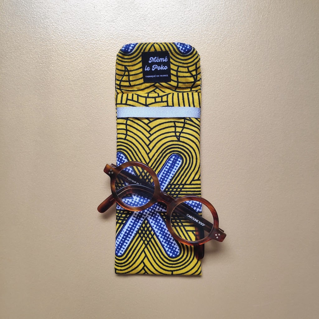 Etui lunettes jaune et bleu ouvert