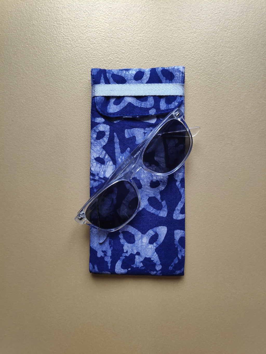 etui tie &amp; dye bleu