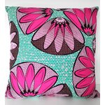 coussin-40x40-face-fleurs-fuschias-fond-vert-tendre