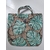 sac Julia_motif_plante_exotique_vert_pale_fond_marron
