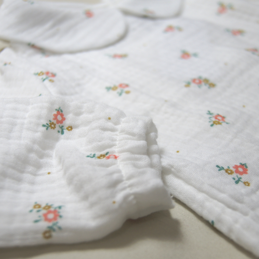 manche blouse blanche fleuris pour bebe