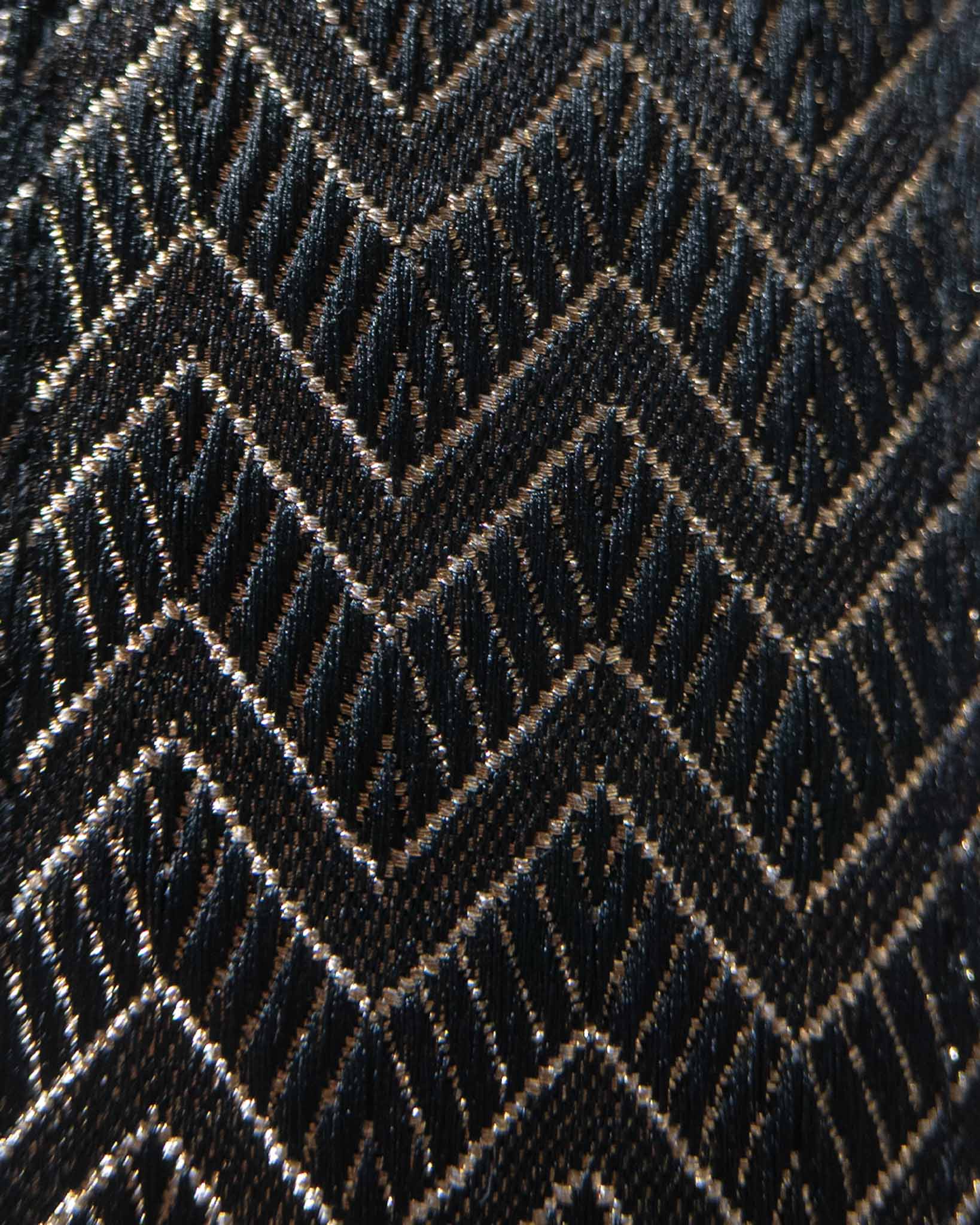 EB25-JacquardStraps-Carousel1-3
