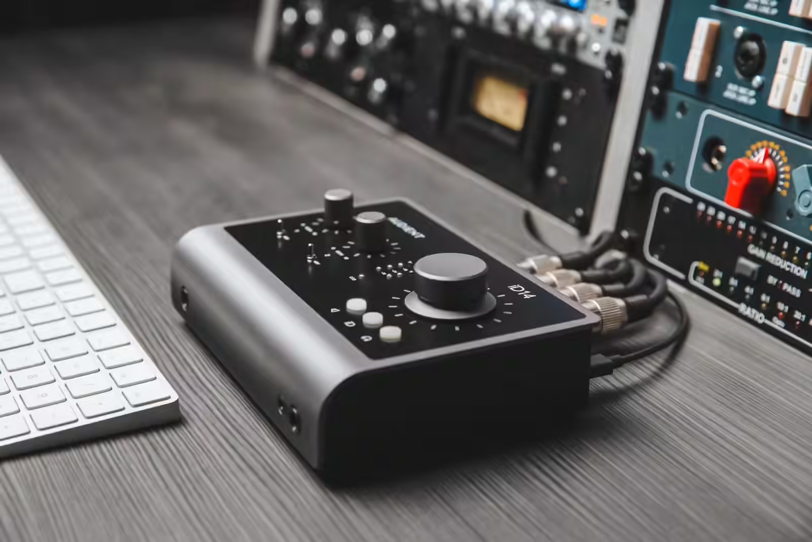 1AUDIENT+ID14+MK2-7.JPG