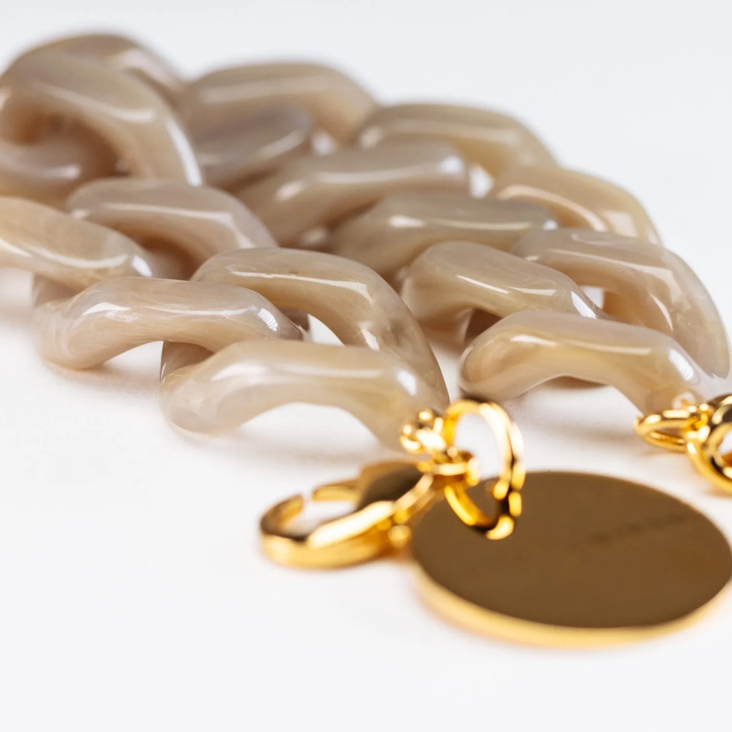 BT_VANESSA_BARONI_FLAT_CHAIN_GREIGE_MARBLE_1
