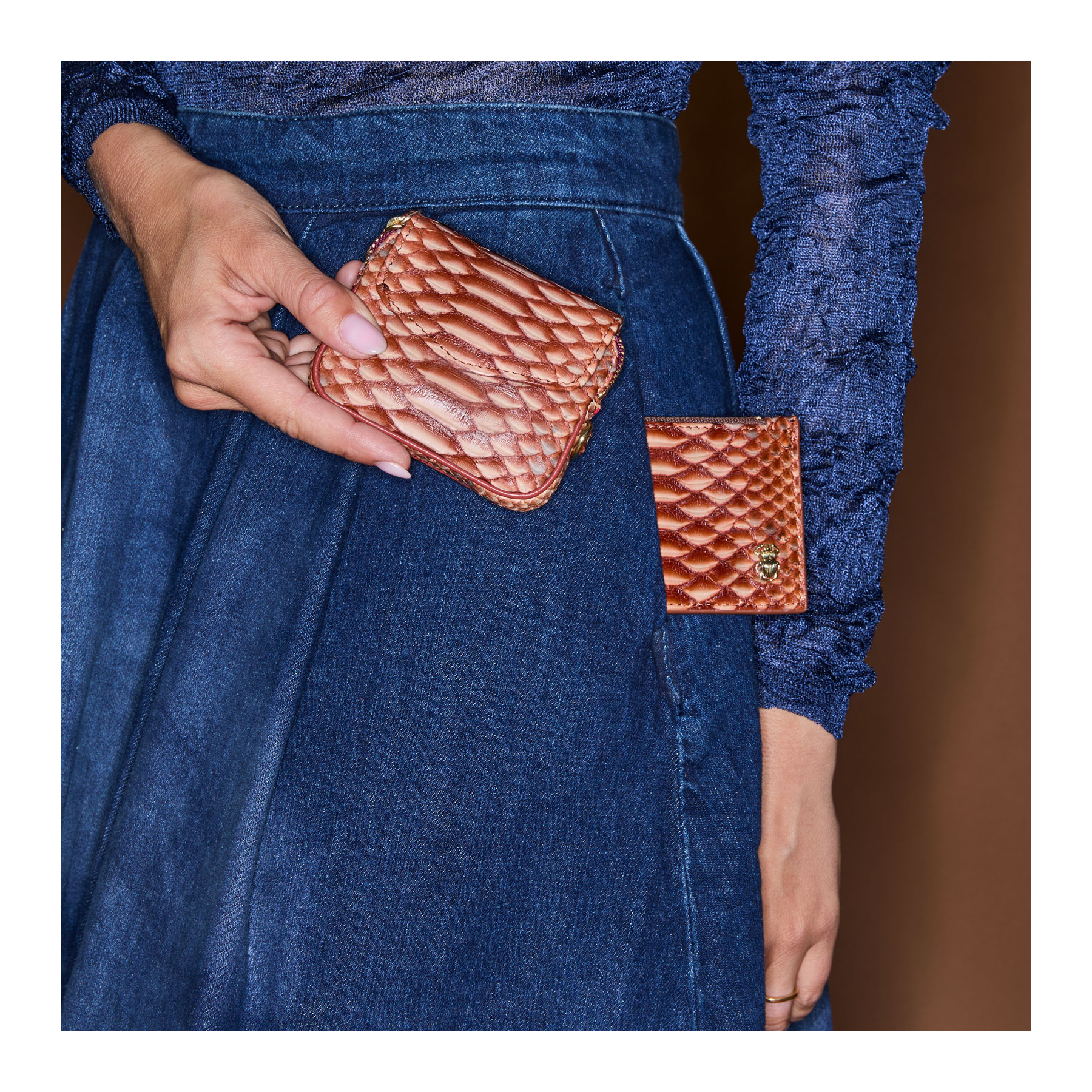 PORTE_CARTES_CLAIRS_VIROT_HELENA_PYTHON_CUIVRE_LAVE_1