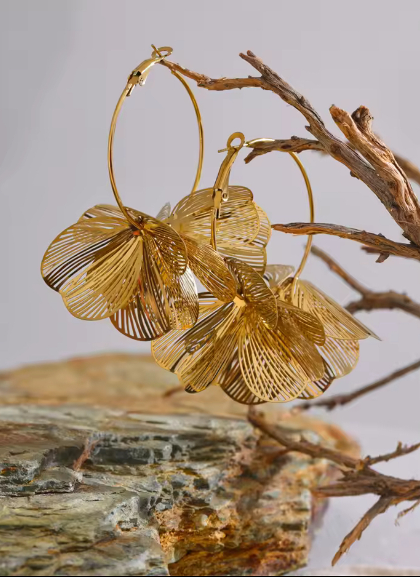 BO_ZAG_FLEUR_GM_ACIER_INOXYDABLE_DORE_1