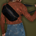 SAC_CLARIS_VIROT_BANANE_JULES_NOIR_PYTHON_OR_620_1