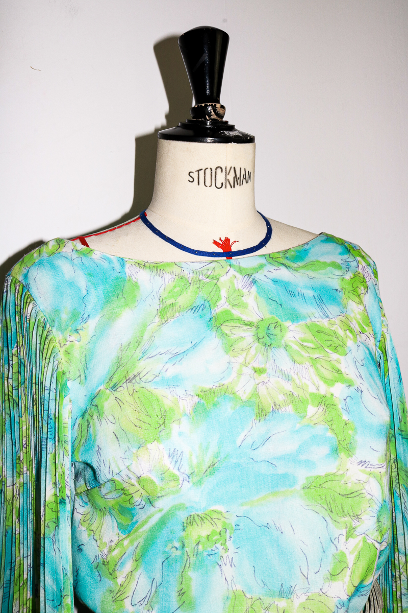FELICITA-ROBE 70S MANCHES ÉVASÉES ET PLISSÉES-14