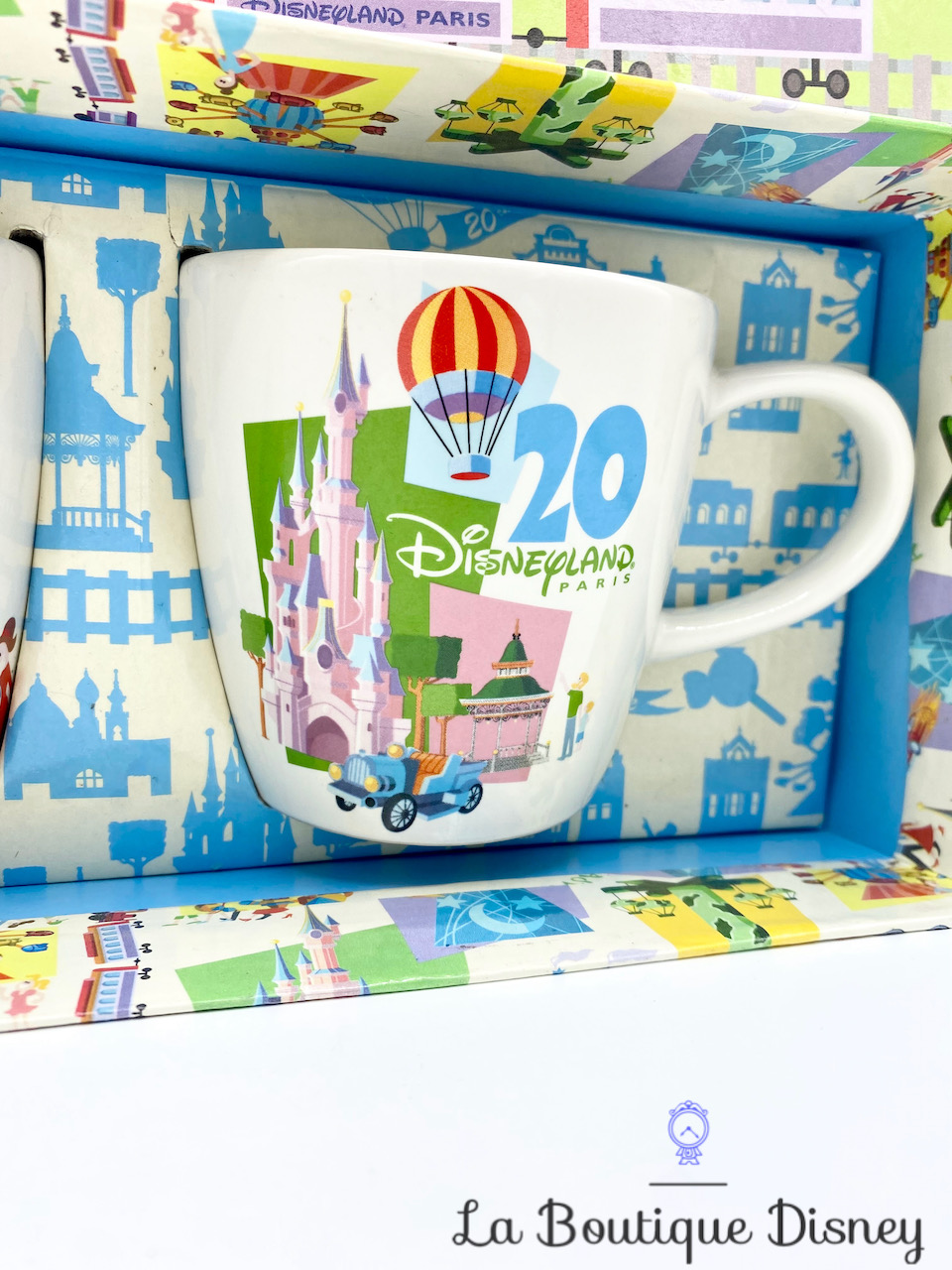 coffret-tasses-20-ème-anniversaire-disneyland-mug-20-ans-disney-studio-parc-attraction-boite-5
