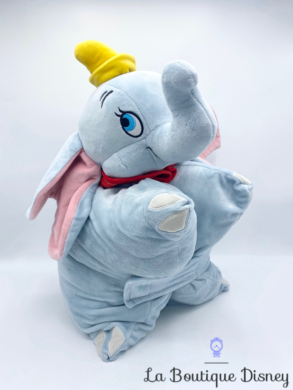 Coussin Dumbo Disney Parks Disneyland Paris peluche oreiller