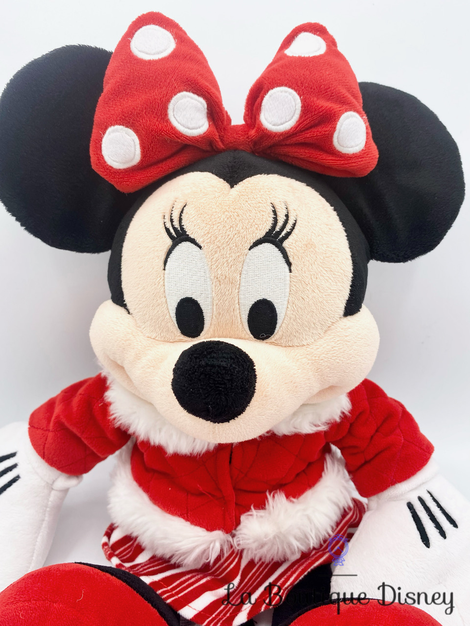 Peluche-minnie-mouse-noel-disney-store-2010-occasion-rouge-blanc (3)