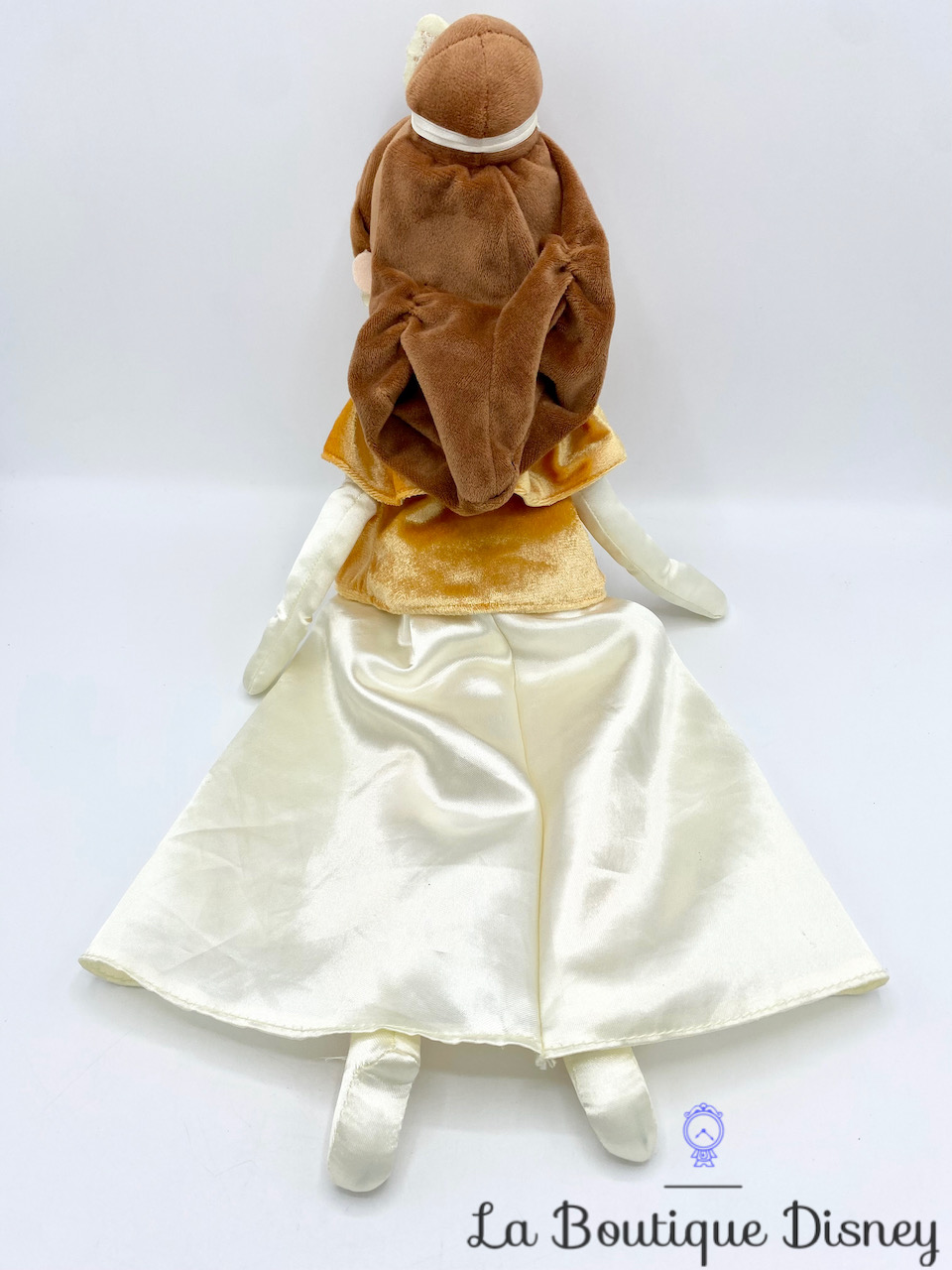 poupée-chiffon-belle-hiver-la-belle-et-la-bete-disney-store-peluche-cape-2