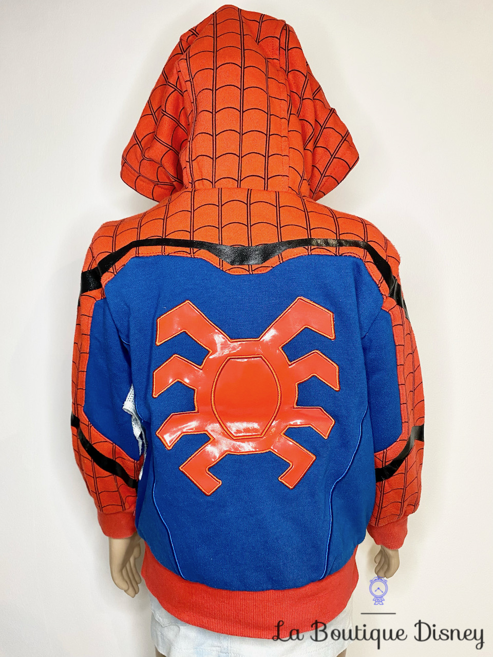 veste-spiderman-disney-store-marvel-bleu-rouge-capuche-araignée-4