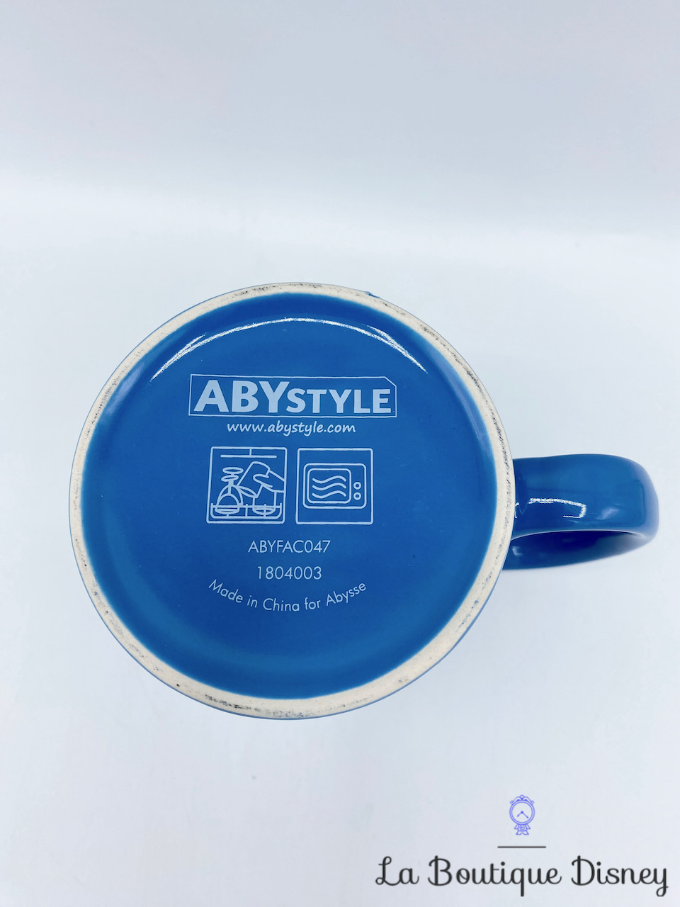 tasse-alice-au-pays-des-merveilles-disney-mug-abystyle-treasury-of-classic-began-fallin-down-bleu-12
