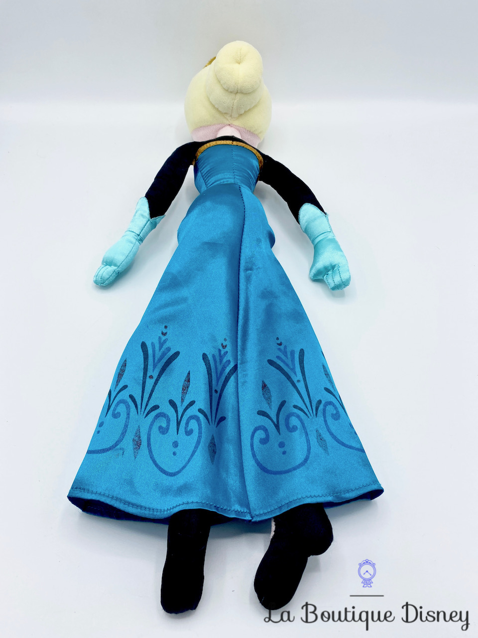poupée-chiffon-elsa-hiver-robe-bleu-la-reine-des-neiges-2-disney-store-princesse-cape-peluche-53-cm-12