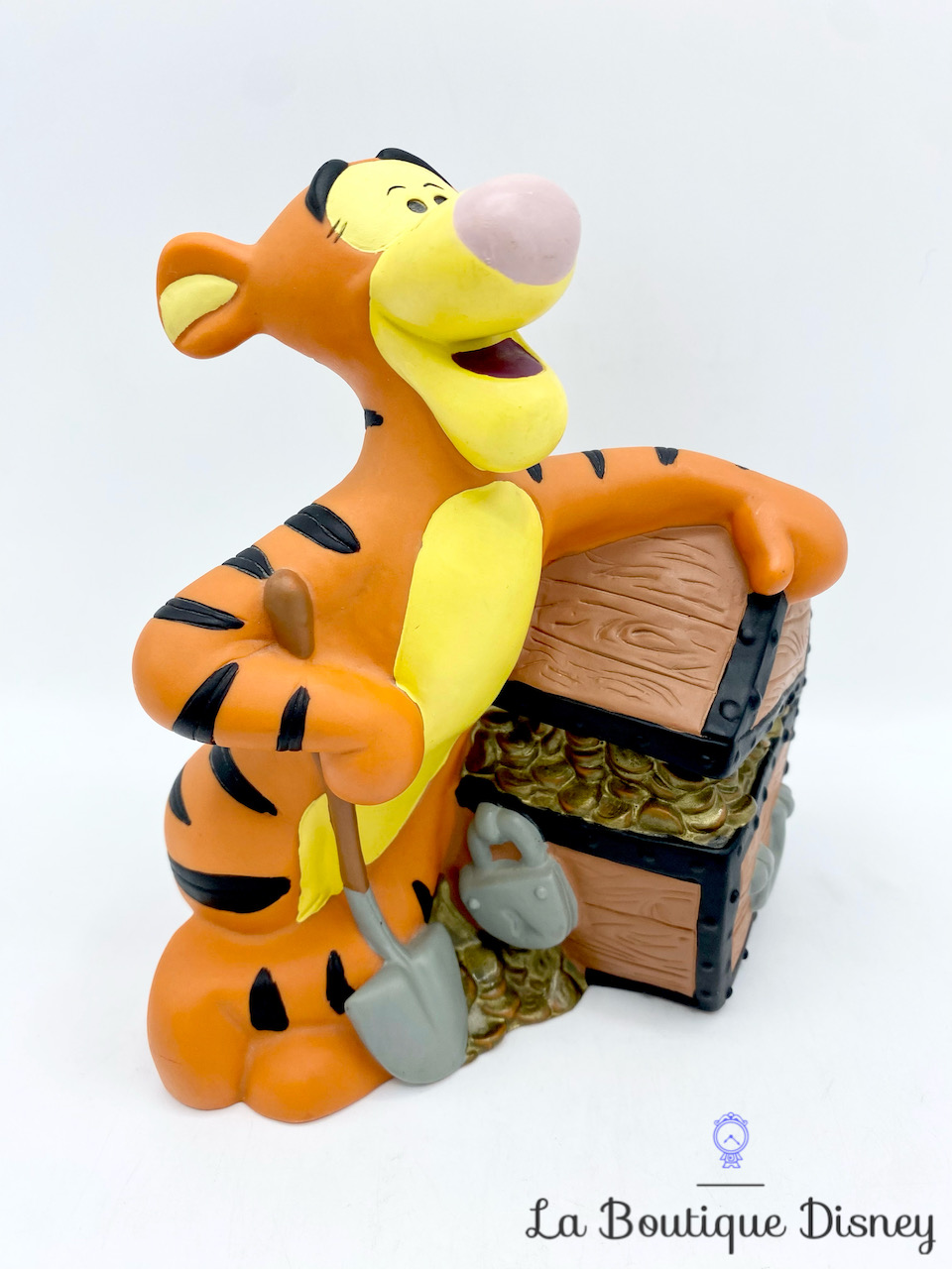 Tirelire Tigrou coffre trésor Disney Winnie l\'ourson plastique 19 cm