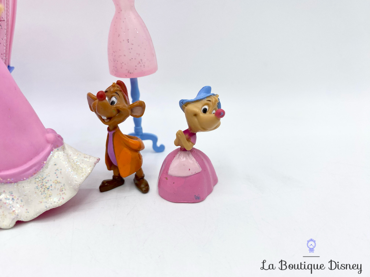 figurine-fashion-polly-pocket-cendrillon-armoire-souris-dressing-disney-mattel-mini-poupée-2