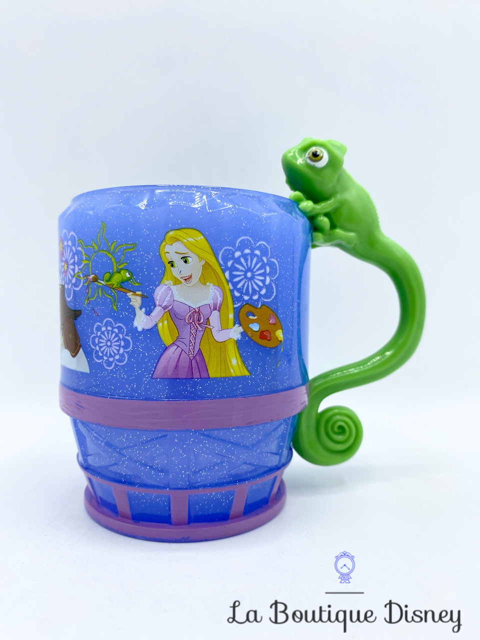 Tasse plastique Raiponce Pascal Disney Store mug Maximus violet paillettes