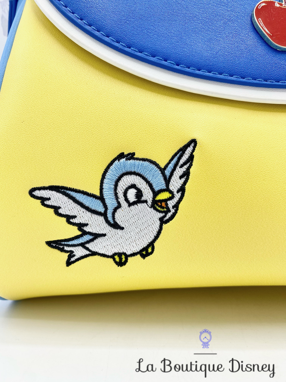 sac-à-main-loungefly-blanche-neige-sept-nains-disney-oiseaux-jaune-bleu-12